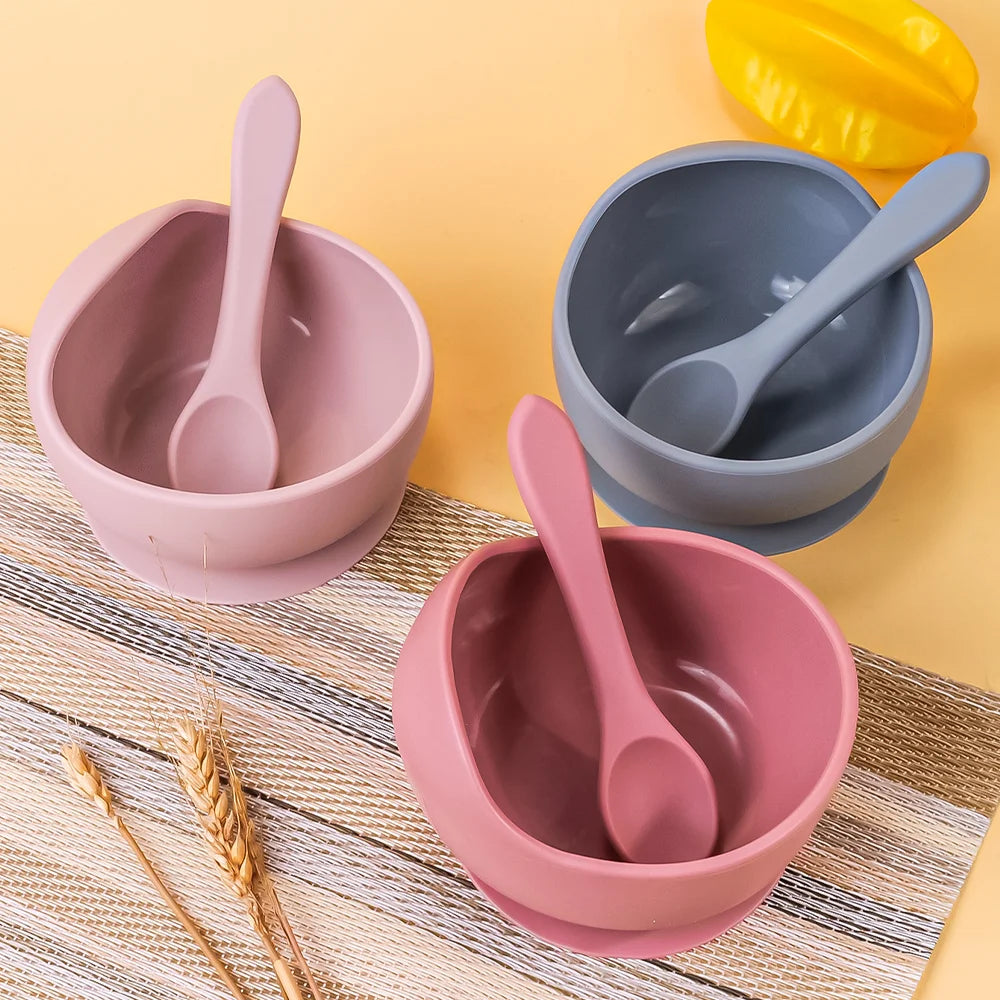 2pcs Silicone Baby Suction Bowl Set, BPA-free safe bowls for 6M-3Y, unisex