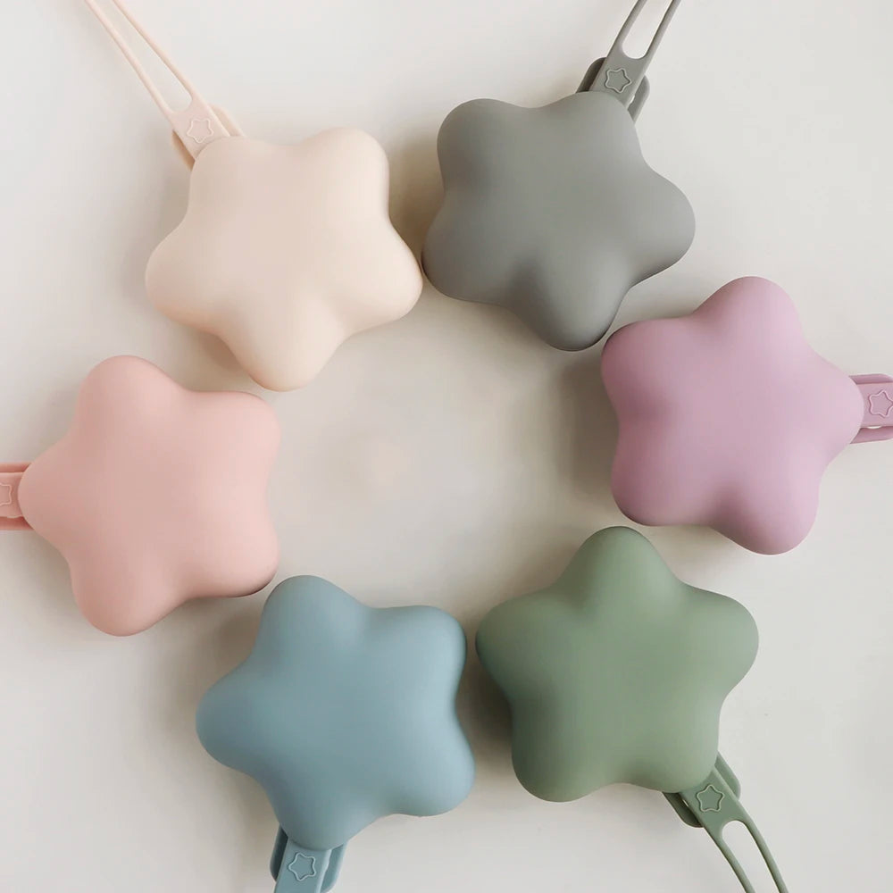 Govinto Silicone Pacifier Holder & Case, BPA-free portable storage for baby soothers, unisex